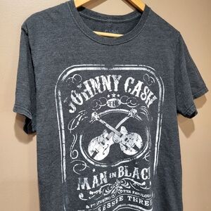 Johnny Cash Man in Black Graphic Tee sz M